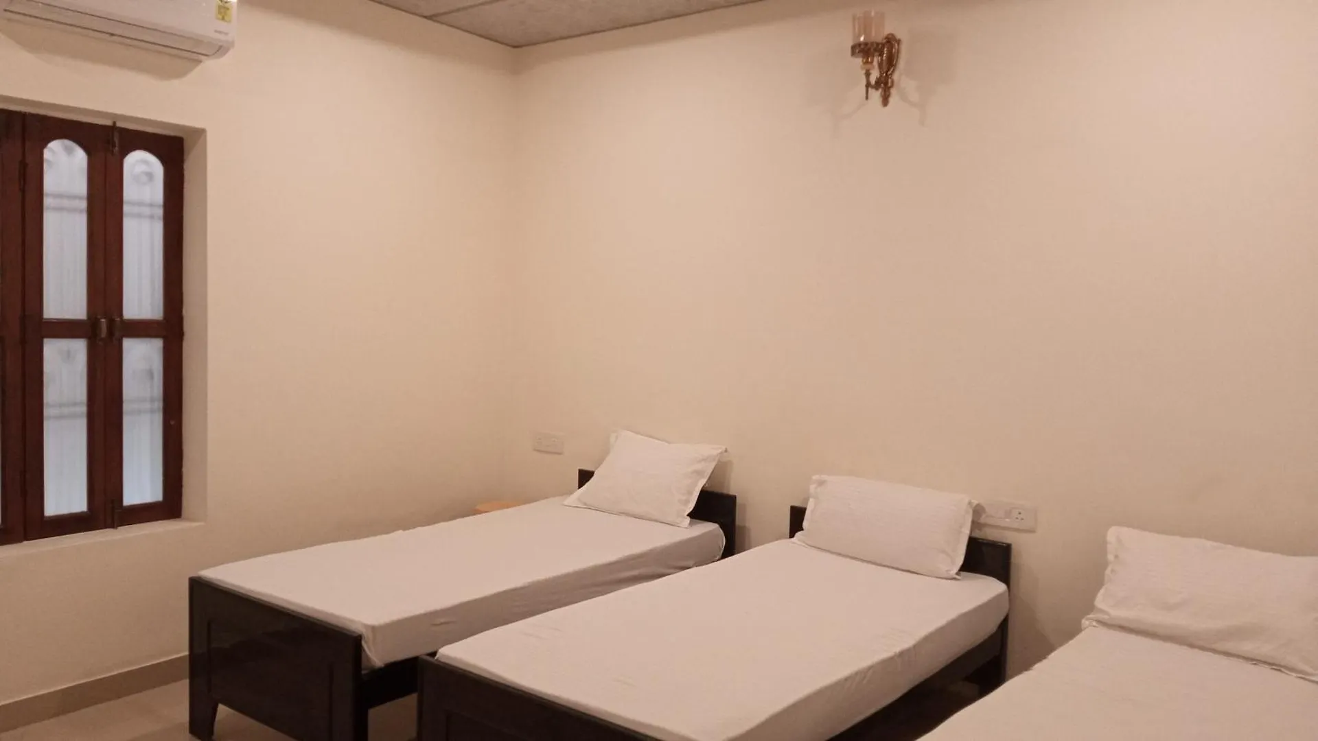 Hotel City Stay Varanasi