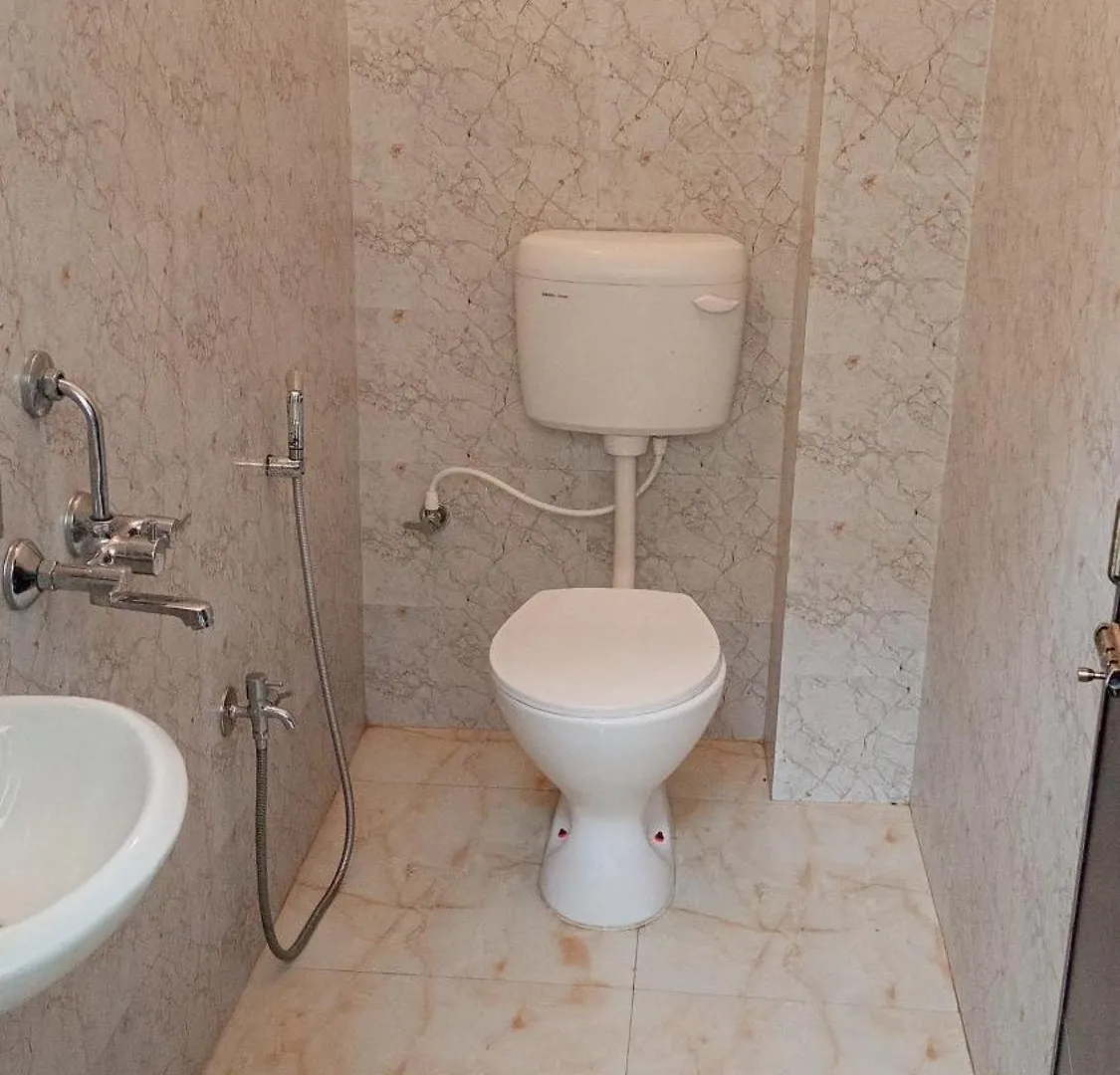 ***  Hotel City Stay Varanasi India