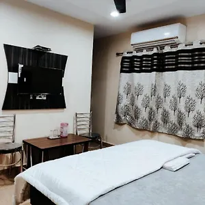 Priyaparadiseinn Hotel