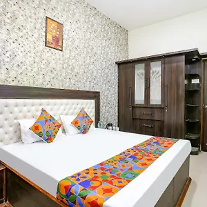 Fabexpress Aditya Hotel