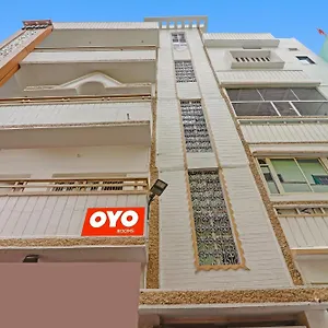 O Surbhi G House Hotel